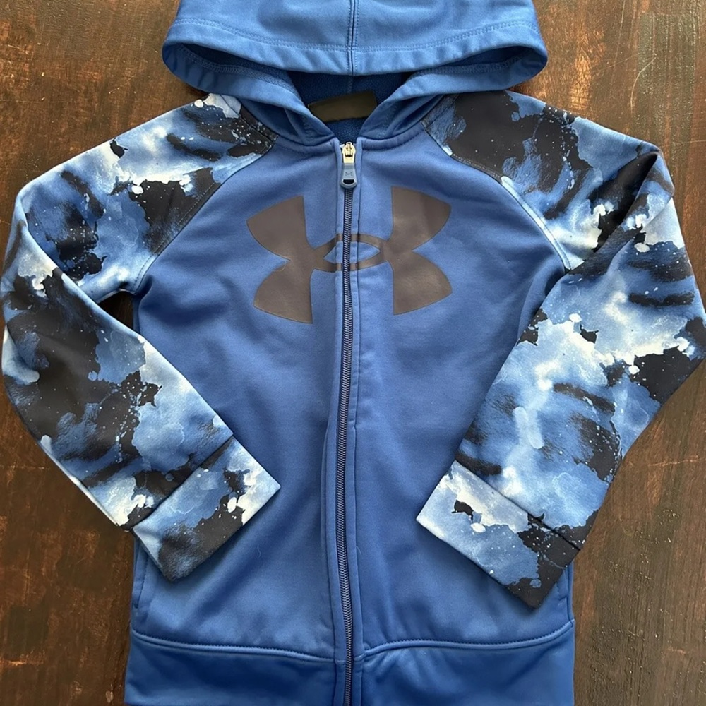 Under Armour Boys Zip Up Hoodie Size 5 Blue & Black Sweatshirt Jacket Shirt Camo
